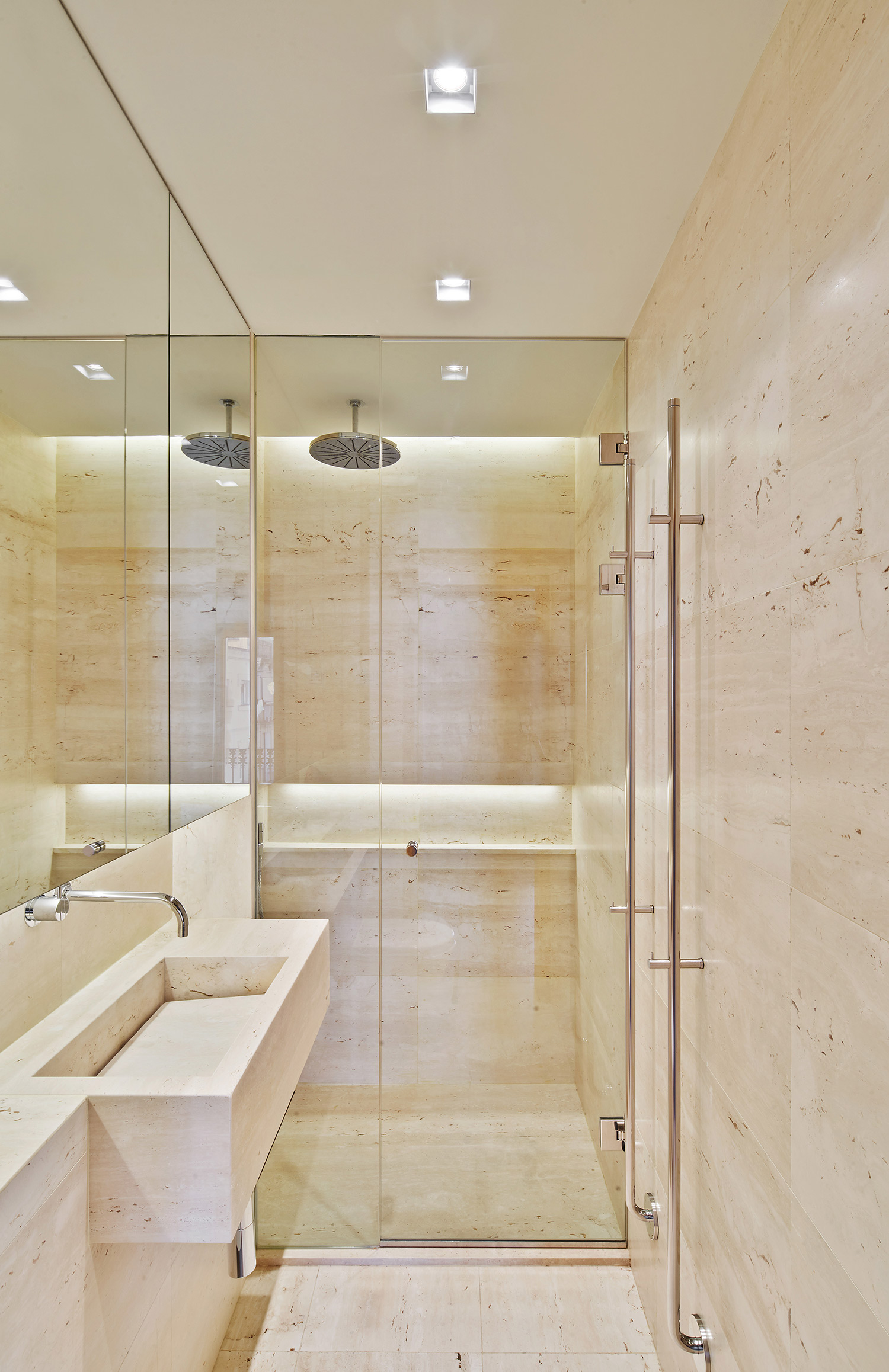 travertine bathroom